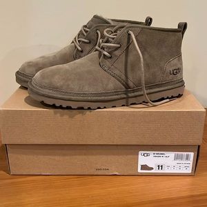 UGG Neumel lace up boots size 11